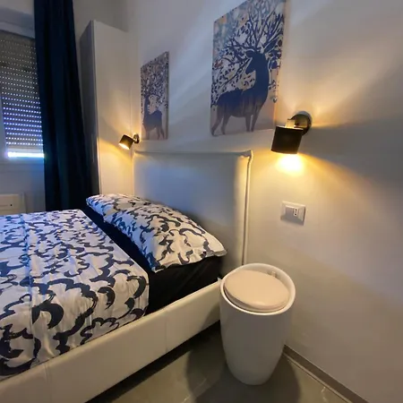 Cozy Corner Via Sammartini * Milán