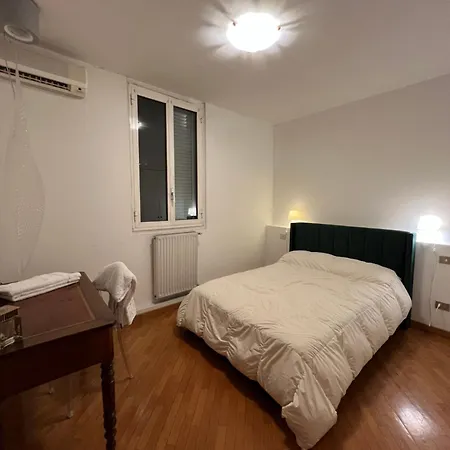 Pansiyon Daeiouz Ii Milano