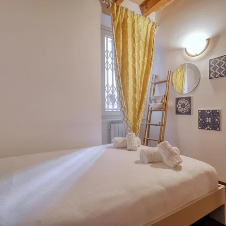 Appartamento Joivy Welcoming Flat With Balcony Next To Naviglio Grande *