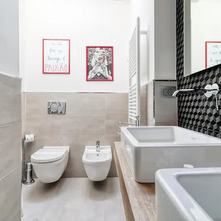 Joivy Elegant With Parking And Balcony Apartment *