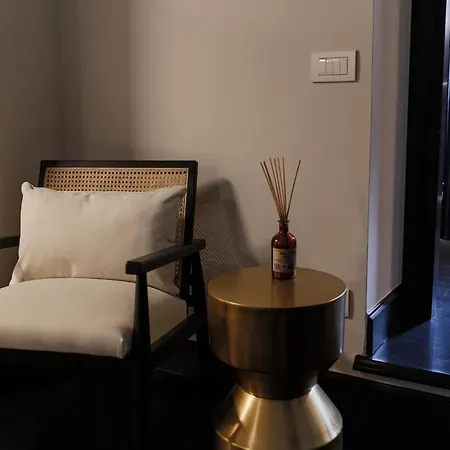 The Rent - Refined Loft In Downtown