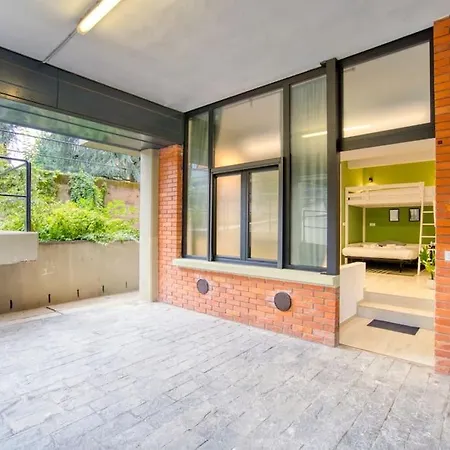 Suzzani 273 - Interno C1