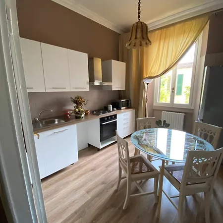 Officina Scrittoria Apartment *