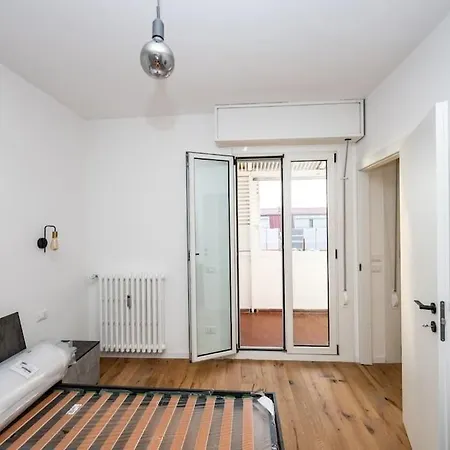 Urban Chic Apartment *