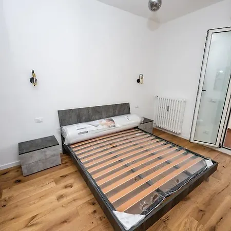 Urban Chic Apartment