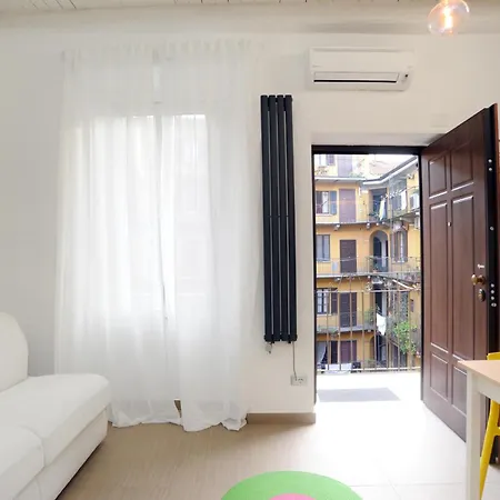 Travel Inside Srl - Custodi Apartment Mailand