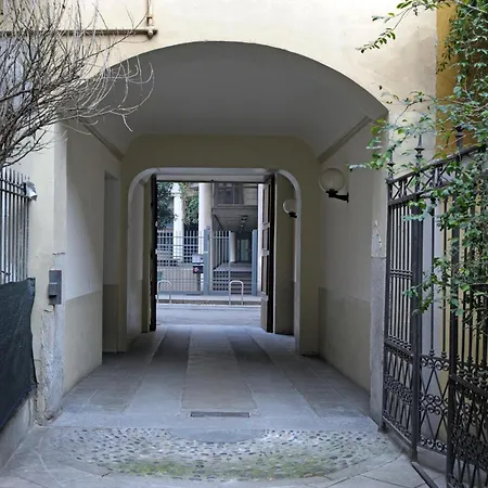 Travel Inside Srl - Custodi Apartment Mailand