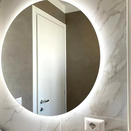 Bilocale Moderno - Lorenteggio 145 Апартаменты *