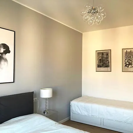Bilocale Moderno - Lorenteggio 145 Апартаменты *