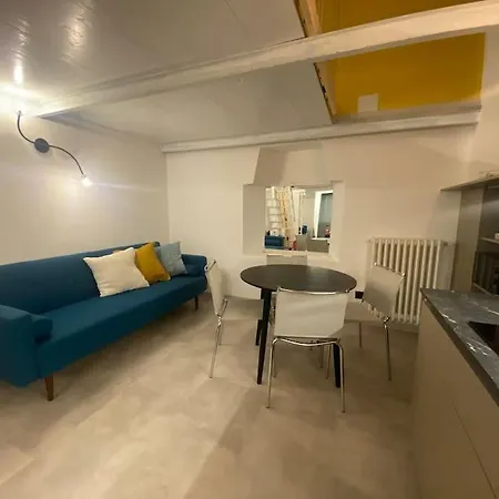 A Due Passi Dal Bosco Verticale Διαμέρισμα *