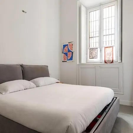 Bilocale Pergolesi * Milánó