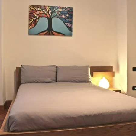 Tricolore - Sottocorno Charme Loft Apartment *