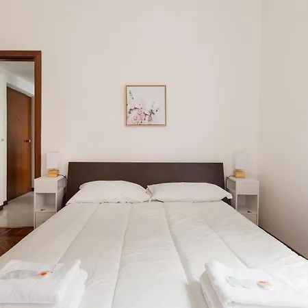 Apartment Zara Comfy - 110m From Istria M5 Milan