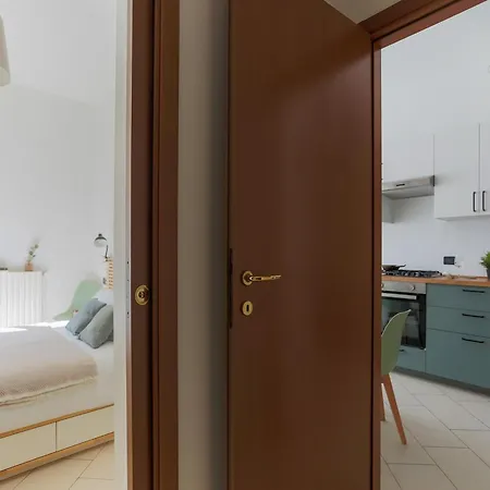 The Rent - Corso Buenos Aires 아파트 *