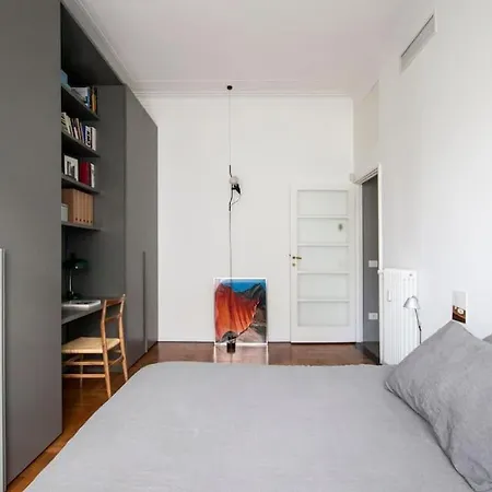 In Porta Venezia Apartment *