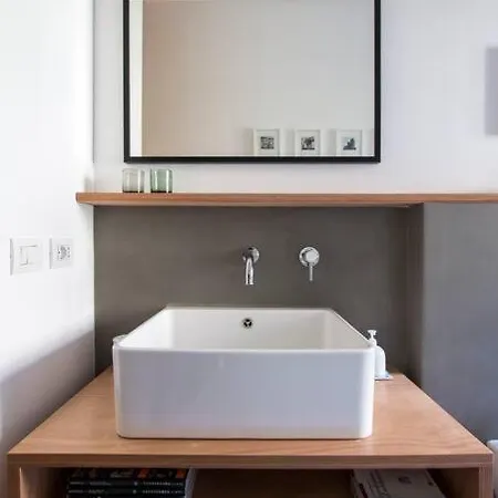 Apartment In Porta Venezia Milan