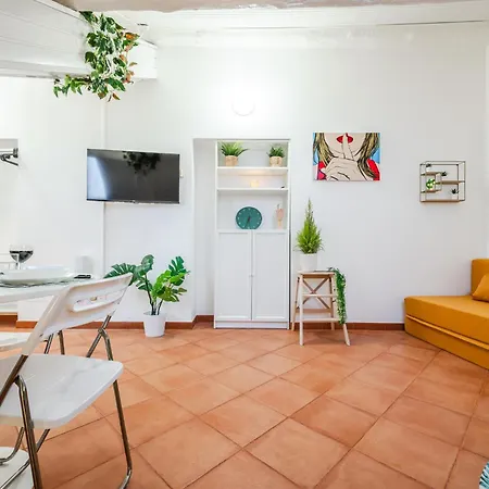 The White Jungle - San Babila Attic شقة