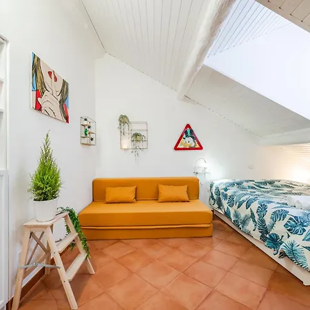 Apartment The White Jungle - San Babila Attic *