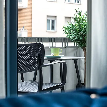 Apartment Ms Marple Luxury Station