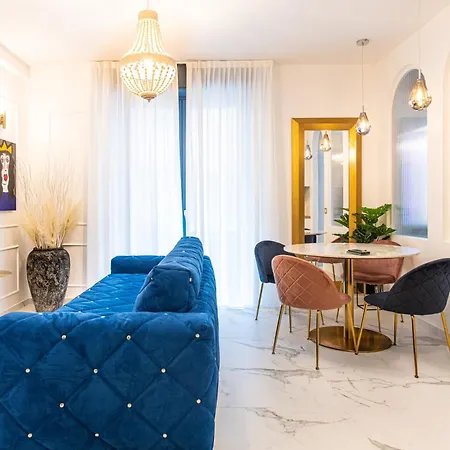 Ms Marple Luxury Station *