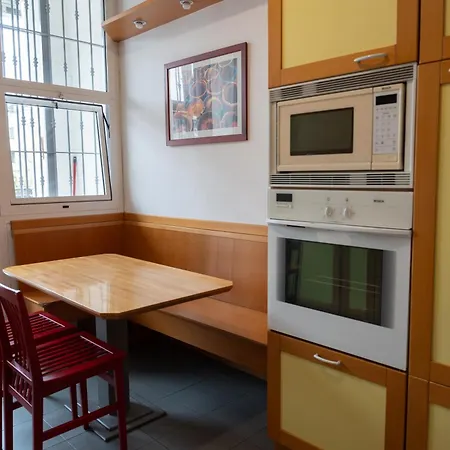 Citta Vicino Metro Apartment Milan