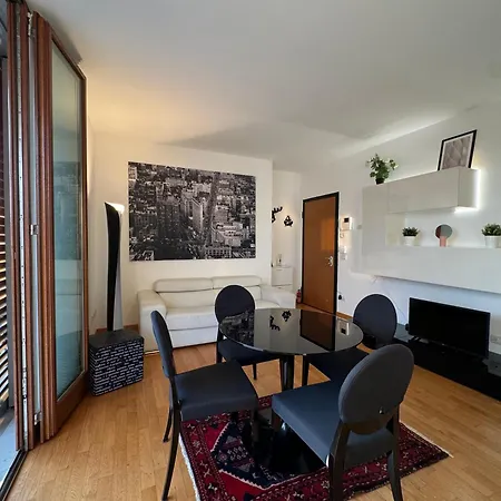 La Casa Di Gio - Homy Apartman Milánó