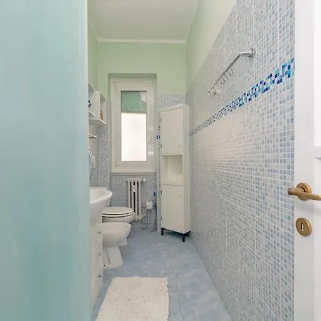 Bright & Cozy - Center Daire