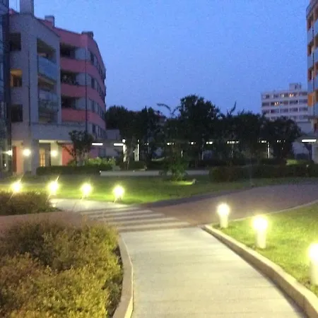 Apartment Vicino Metro Precotto, Garage Gratuito Milan