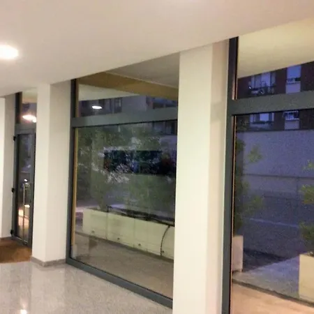 Vicino Metro Precotto, Garage Gratuito Milan