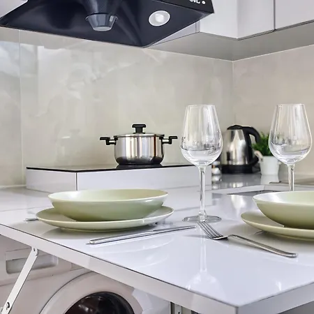 Rosmini13; Lil Gem In Sempione District *