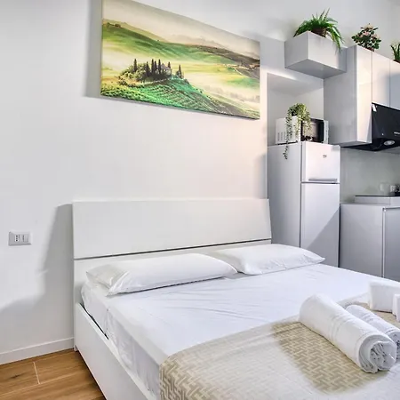 Rosmini13; Lil Gem In Sempione Disctrict Apartment Milan