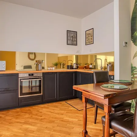 Charming In Tortona Navigli District Apartment Milan