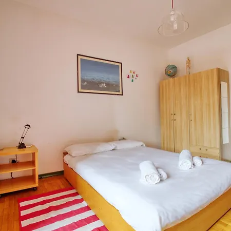 Marta's Cozy Flat In Citylife Apartment Milan