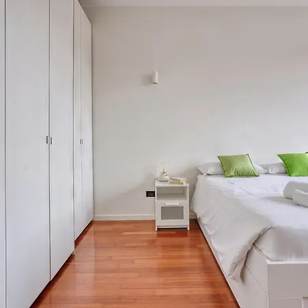 아파트 Balilla30; Spacious 2 Bedroom Next To Center