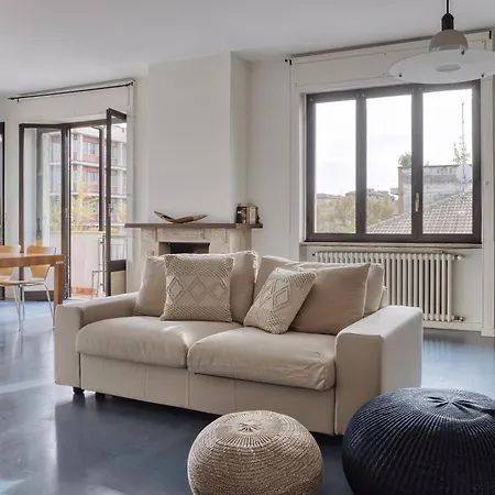 아파트 Balilla30; Spacious 2 Bedroom Next To Center 밀라노