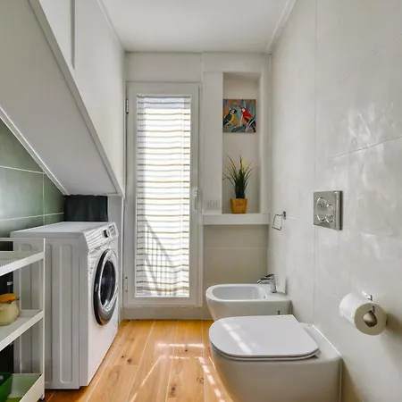 아파트 Ami's Terrace - New Gem In Citylife District *