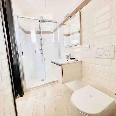 公寓 5 Min Walk To Duomo Petite Loft! 米兰