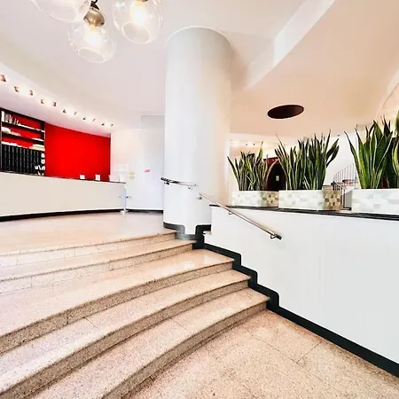 5 Min Walk To Duomo Petite Loft! Apartament Mediolan