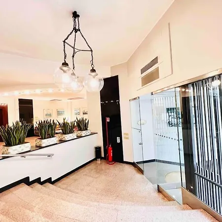 5 Min Walk To Duomo Petite Loft! * Mediolan