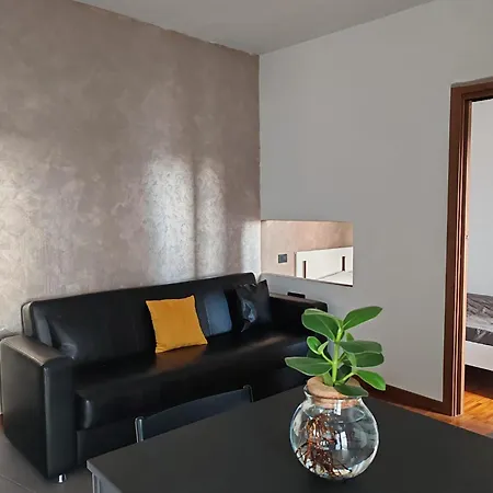 Terrazzo Di Bicocca Niguarda M5 M3 Ice Park & Garibadi Station Apartamento Milán