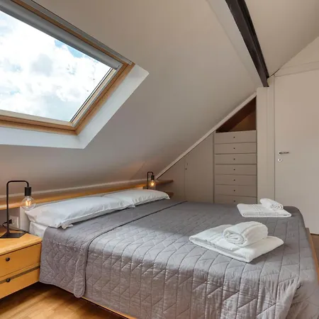 Royal -montenapoleone- Apartman