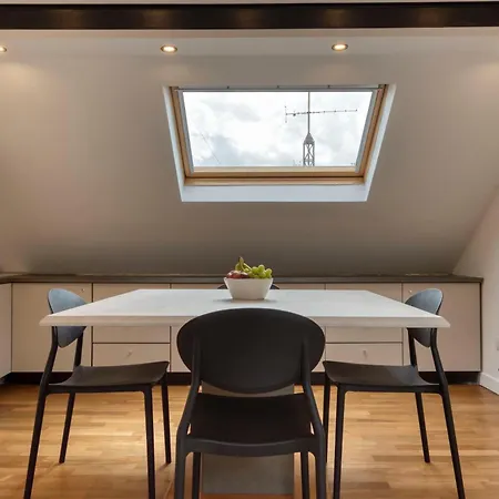 Royal -montenapoleone- Apartman