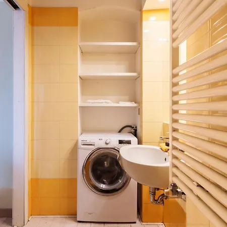 Marta Flexyrent A.c. * ميلان