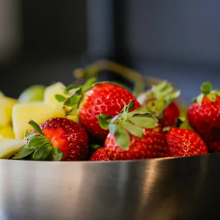 Private Luxury 5 Bedroom - Station