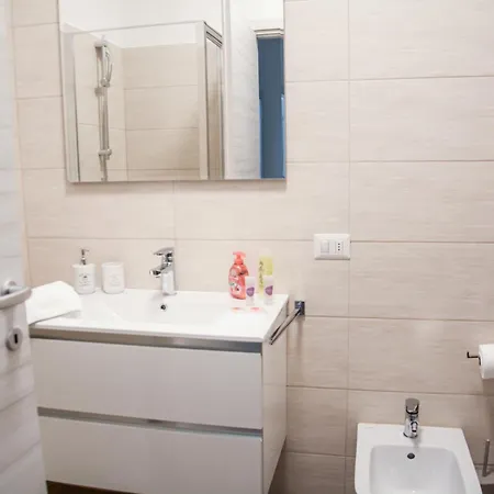 Porta Vittoria Per 4 Persone *