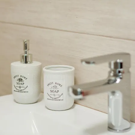 Porta Vittoria Per 4 Persone 아파트 밀라노