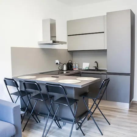 Porta Vittoria Per 4 Persone