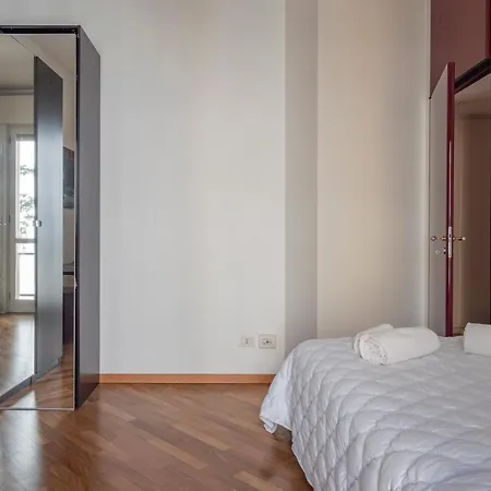 Centro - Cinque Giornate Milánó