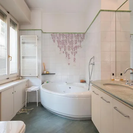 Centro - Cinque Giornate Апартаменты *