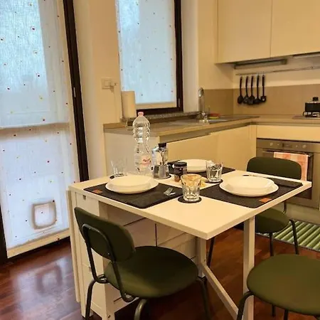 Bilocale Certosa- Fiera Milán